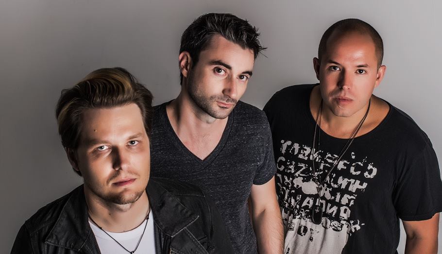 Ships Have Sailed – Midnight